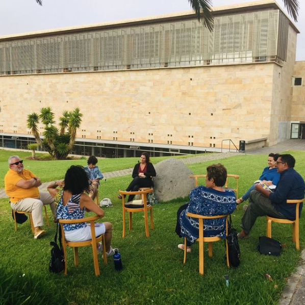 charla en biblioteca