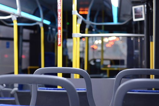 interior de una guagua