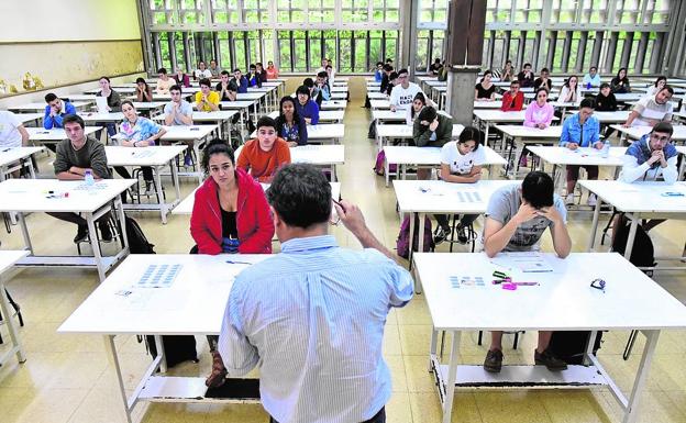 docente en aula